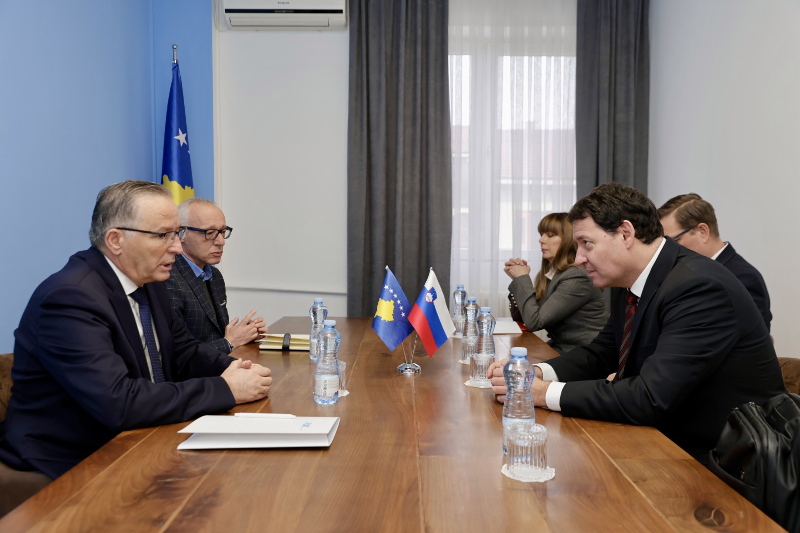 Hamza takon ambasadorin Franges, flasin për forcimin e sigurisë në Ballkanin Perëndimor