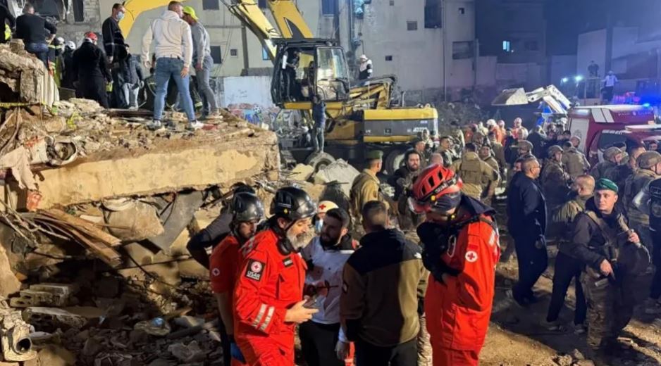 Shemben dy ndërtesa në Liban  15 të vdekur