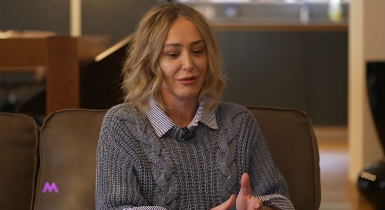 "Arrita majat në TV", Anita Haradinaj rrëfen raportin me babain dhe eksperiencën në BBVK (VIDEO)