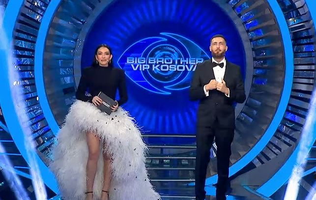 LIVE  Nis spektakli  sonte merren vesh edhe tre finalistët tjerë të BBVK4  VIDEO 