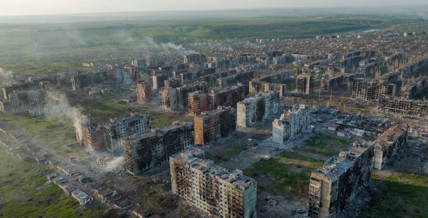 krejt-cka-mbeti-pasi-hyne-ruset-pamjet-nga-bakhmuti-behen-virale-video