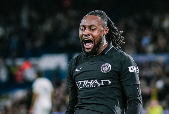 City nuk e lë rehat Arsenalin, fiton edhe ndaj Leedsit