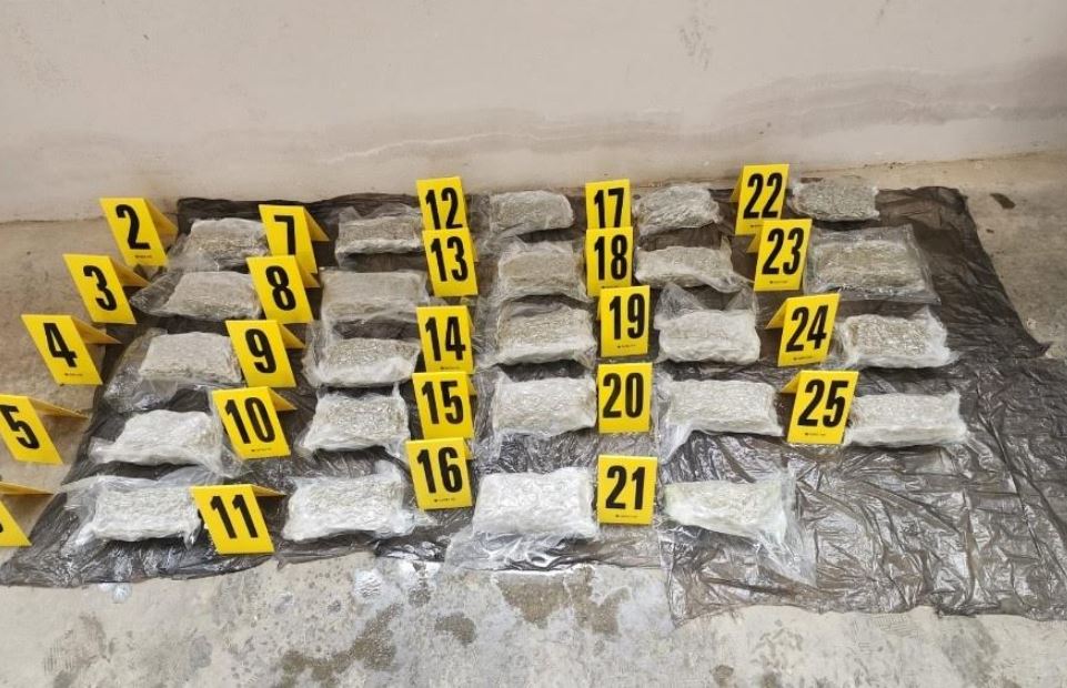 Kapen 7 kilogramë drogë në Merdarë  prangoset një i dyshuar