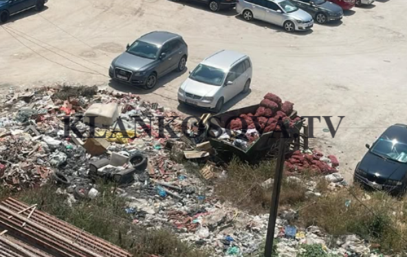 Prizrenasit në hall, bërlloku mbulon qytetin (VIDEO)