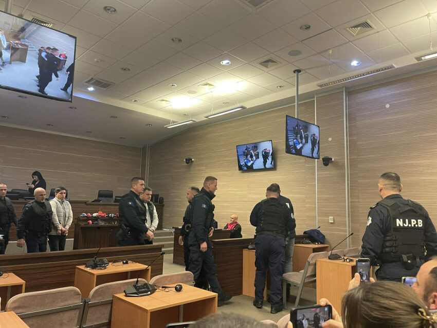 Dalin para gjykatës të akuzuarit për sulmin në Banjskë
