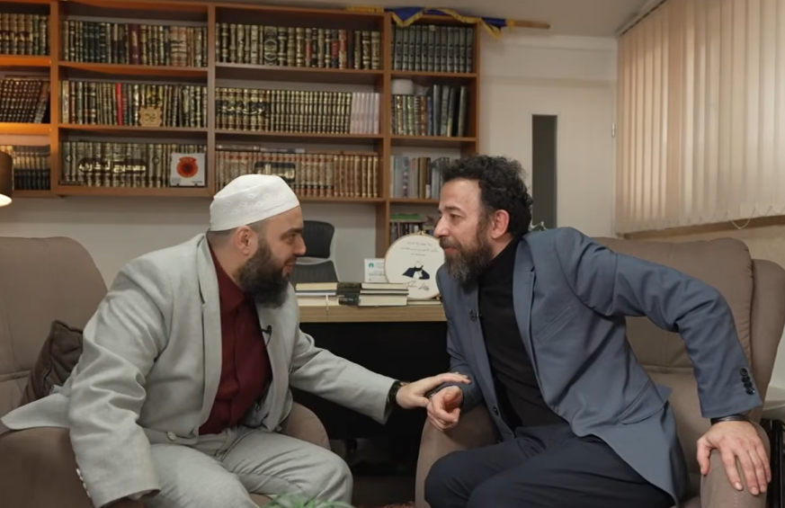 “E lus Allahun në natën e Ramazanit”, hoxhë Latifaj për krerët e UÇK-së: Do kthehen fitimtarë