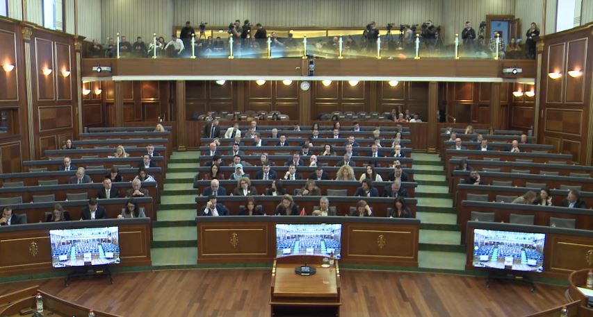 Nga 86 amendamentet e propozuara në Kuvend, veç gjashtë miratohen