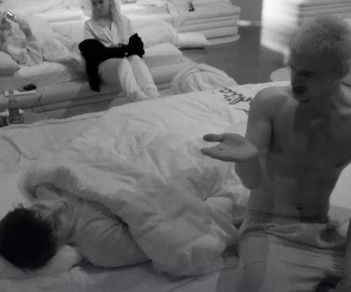 Klodi-Londrimit: S’jam tradhtar si ti (VIDEO)