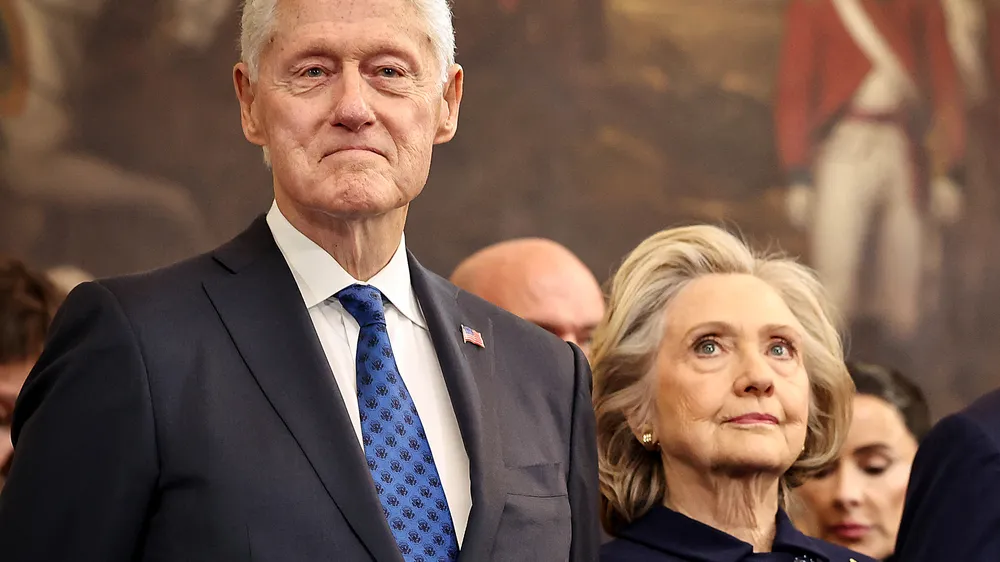 Si po përgatiten Bill dhe Hillary Clinton për dëshmitë e tyre historike rreth Jeffrey Epstein