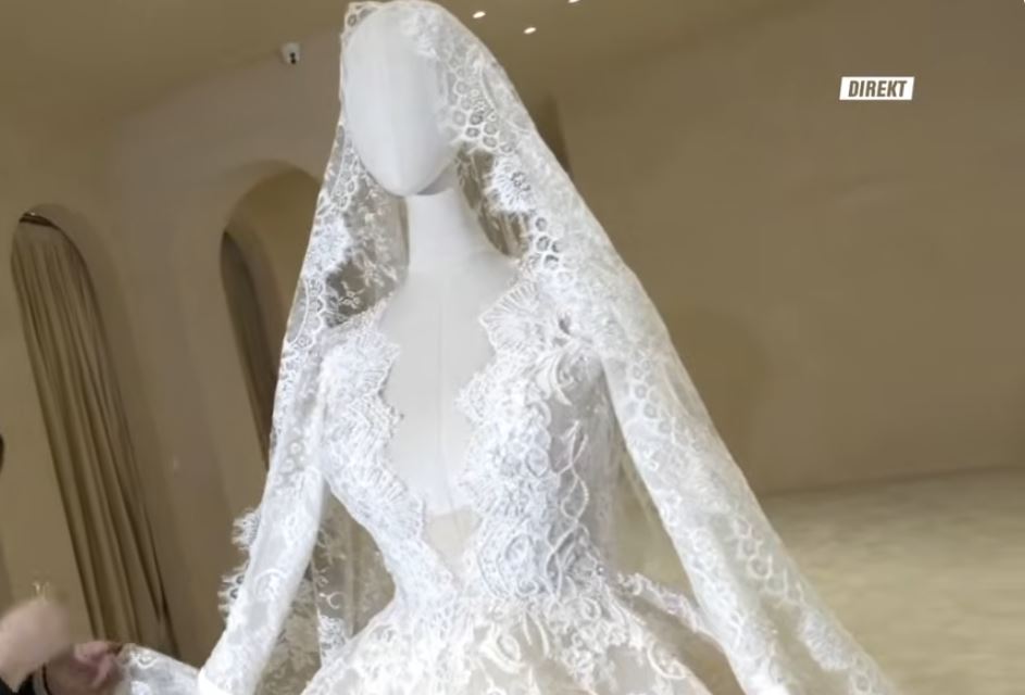 Zbulohet fustani magjik me çmim marramendës që sonte do ta veshë Elijona në dasëm (VIDEO)
