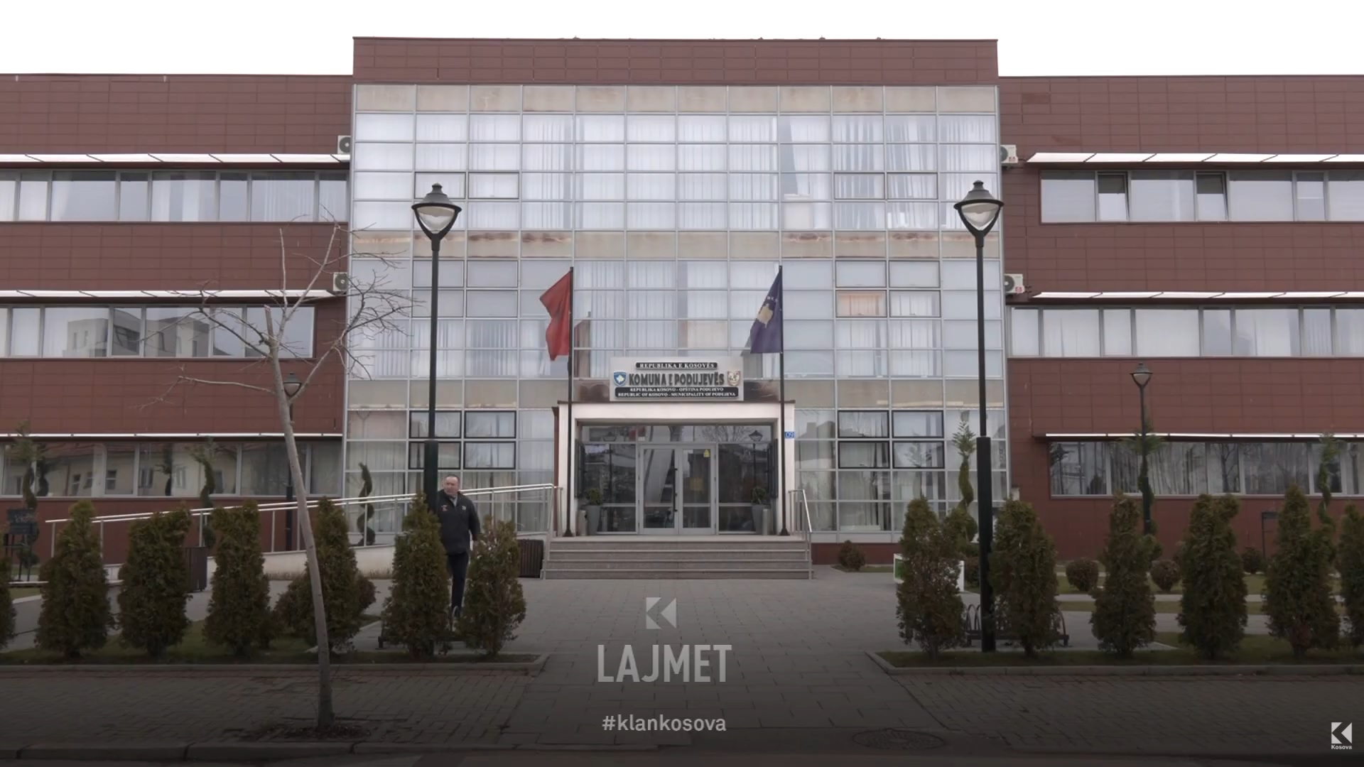 Podujeva me seancë solemne për 17 Shkurt  Fjalë rasti veç pushtetarët  jo edhe opozita  VIDEO 