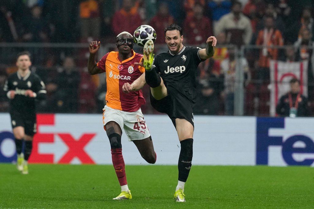 Osimhen: “Do të luaja për Juventusin në të ardhmen”