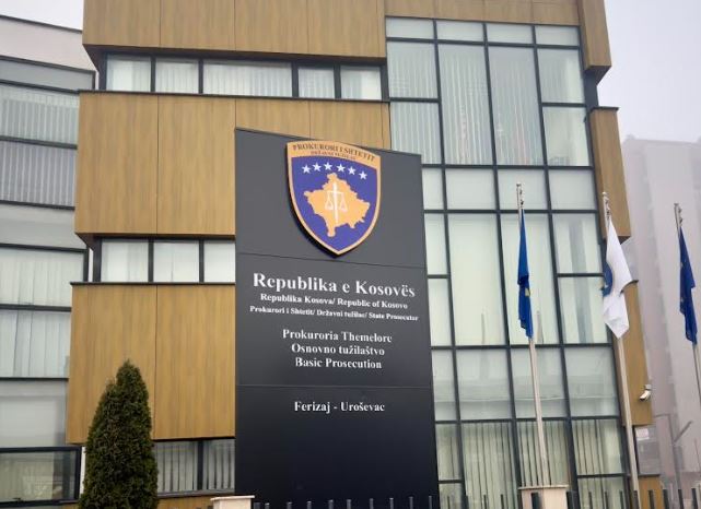 Kërkohet paraburgim ndaj një personi për shitblerje të narkotikëve e armëmbajtje pa leje në Ferizaj
