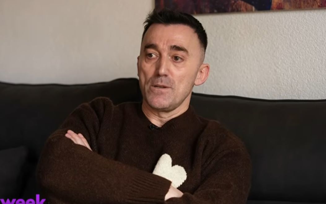  A je single     pyetja që e bezdis më së shumti Adnan Blakun  VIDEO 