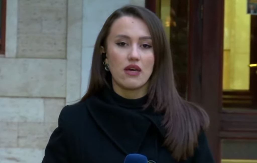 Tërshani: Kuvendi kufizon mediat, bllokon dy hyrje për gazetarët (VIDEO)