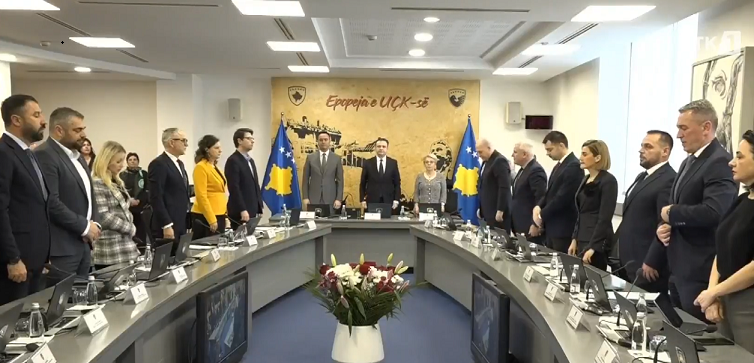 Qeveria mban 1 minutë heshtje për tre kosovarët që vdiqën tragjikisht në Vjenë
