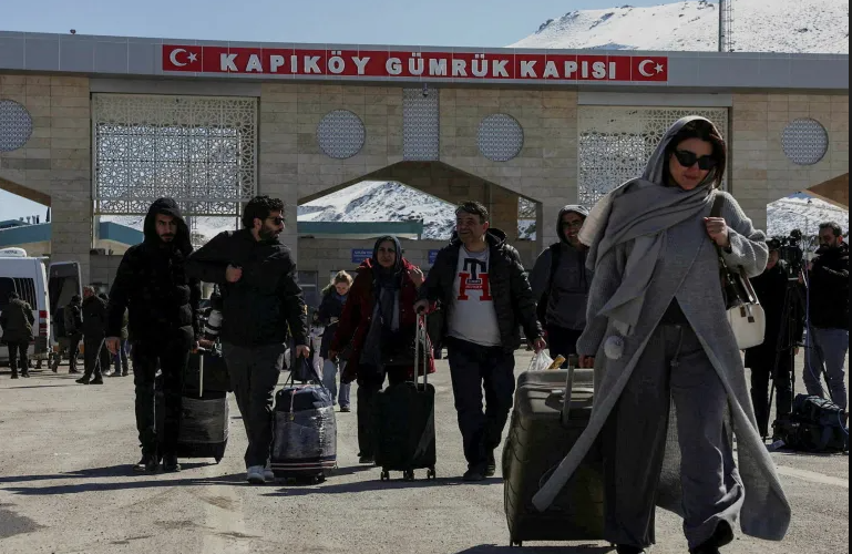 Rritet frika për krizë refugjatësh nga Irani mes përshkallëzimit të luftës