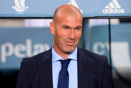 Zidane flet për rikthim ose jo te Real Madridi