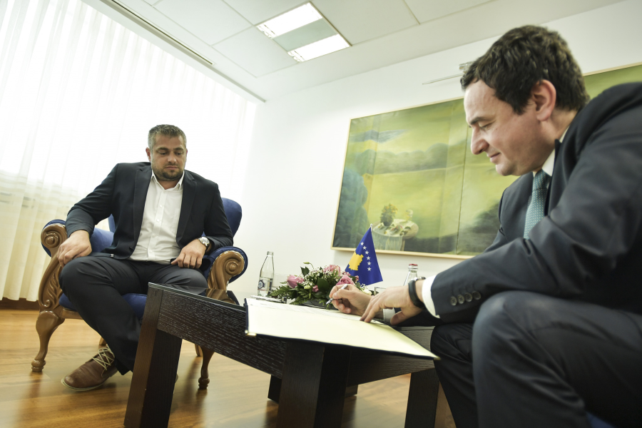 Kurti e pranon që Andin Hoti ishte një provë e VV-së për president?