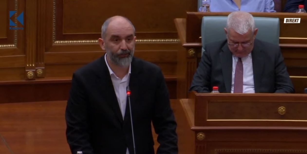 Abrashi prezanton kandidaten e dytë për Presidente