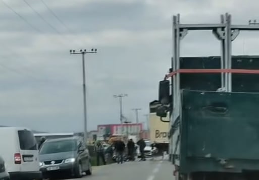 Ditë të kobshme për tri familje në Kosovë, të rinjtë që vdiqën në aksidente rrugore