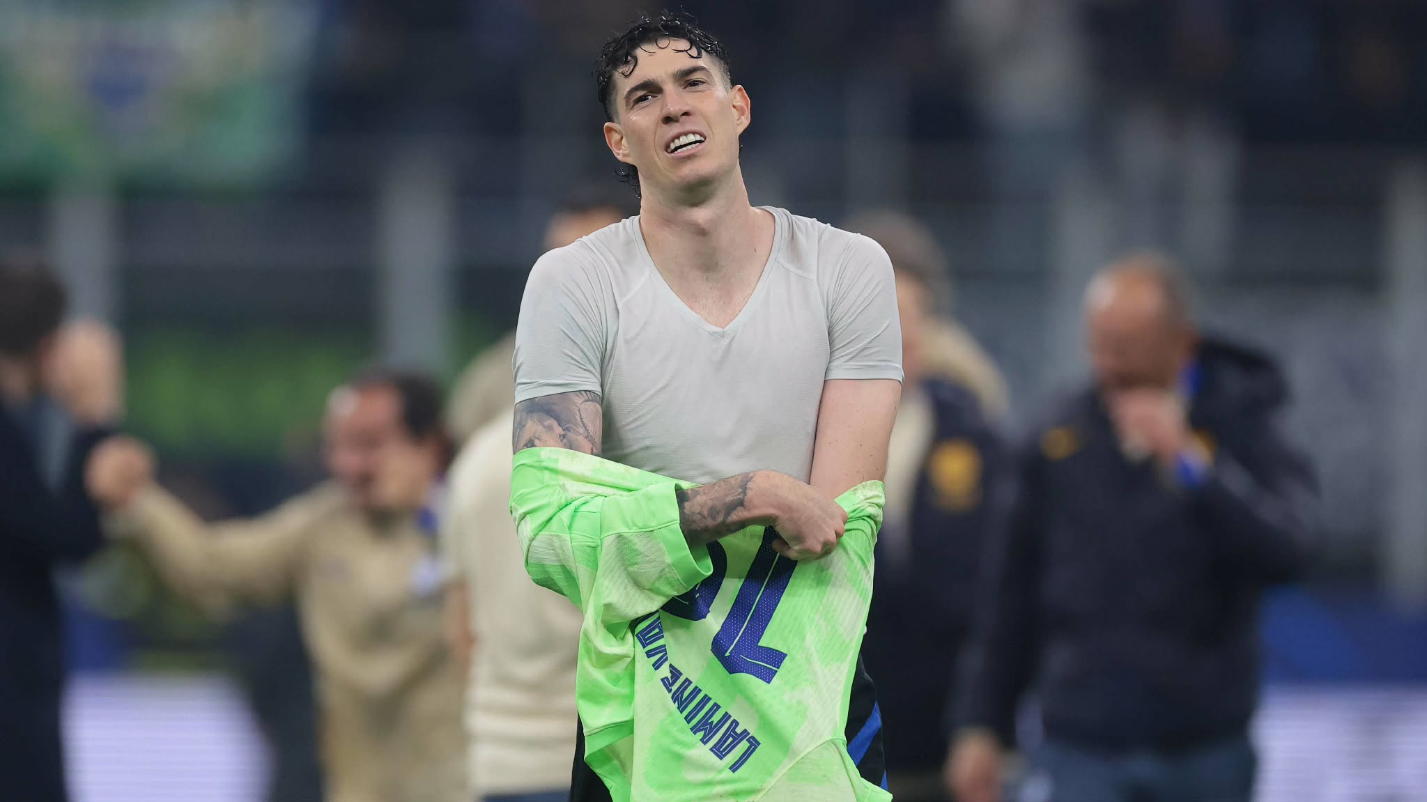 Barcelona insiston për Bastonin, tenton të ulë çmimin