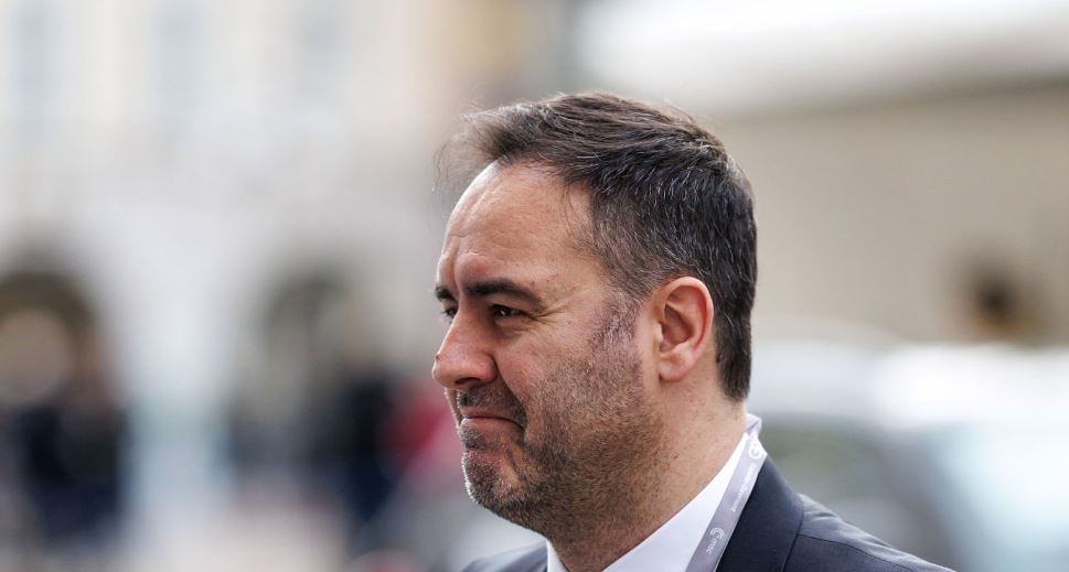 Në prag të ndeshjes historike, Glauk Konjufca iu shkon në vizitë “Dardanëve”