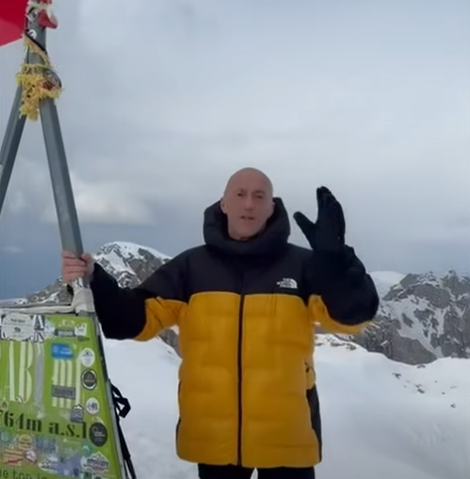 Haradinaj uron 8 Marsin nga Maja e Korabit (VIDEO)