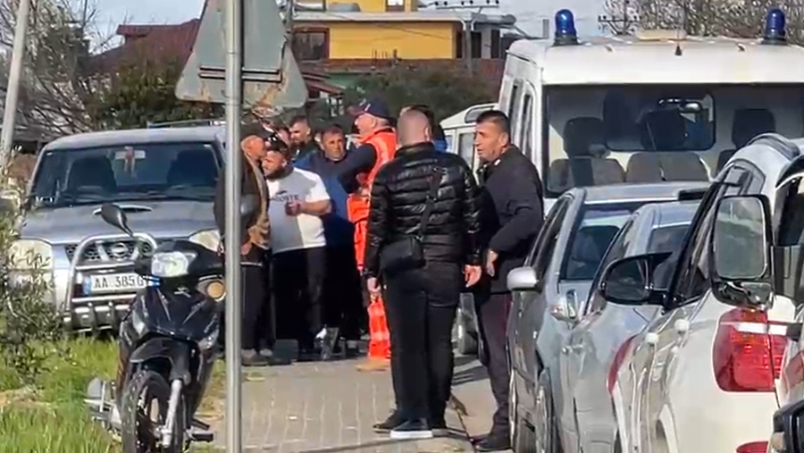 Detaje nga krimi në Fier: Shkak një konflikt banal, djali i gjeti të pajetë prindërit
