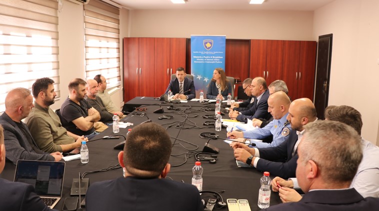 MPB mban tryezë informuese në Mitrovicën e Veriut për Ligjin për Automjete dhe Ligjin për të Huaj