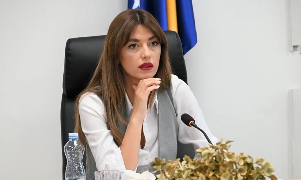 7 Marsi, Haxhiu: Mësuesit formojnë brezat që do ta zhvillojnë Republikën