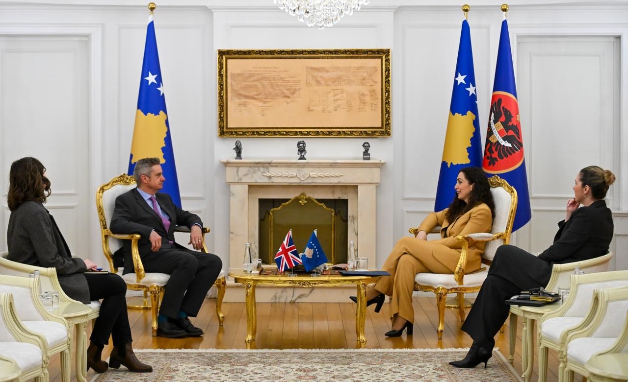 Osmani takon ambasadorin britanik, flasin për zhvillimet e fundit politike 
