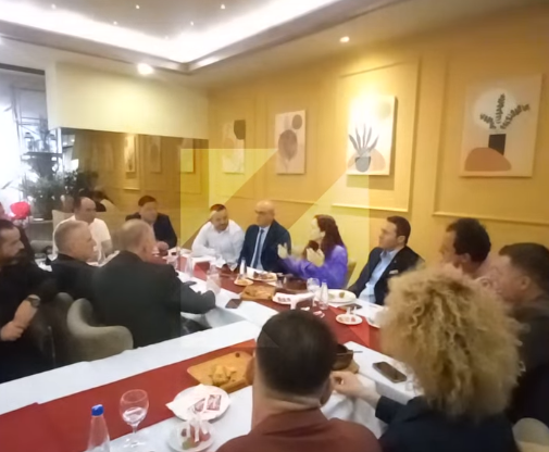 “Prapë përfundojmë në një tavolinë”, presidentja flet për ura komunikimi në Lipjan (VIDEO)