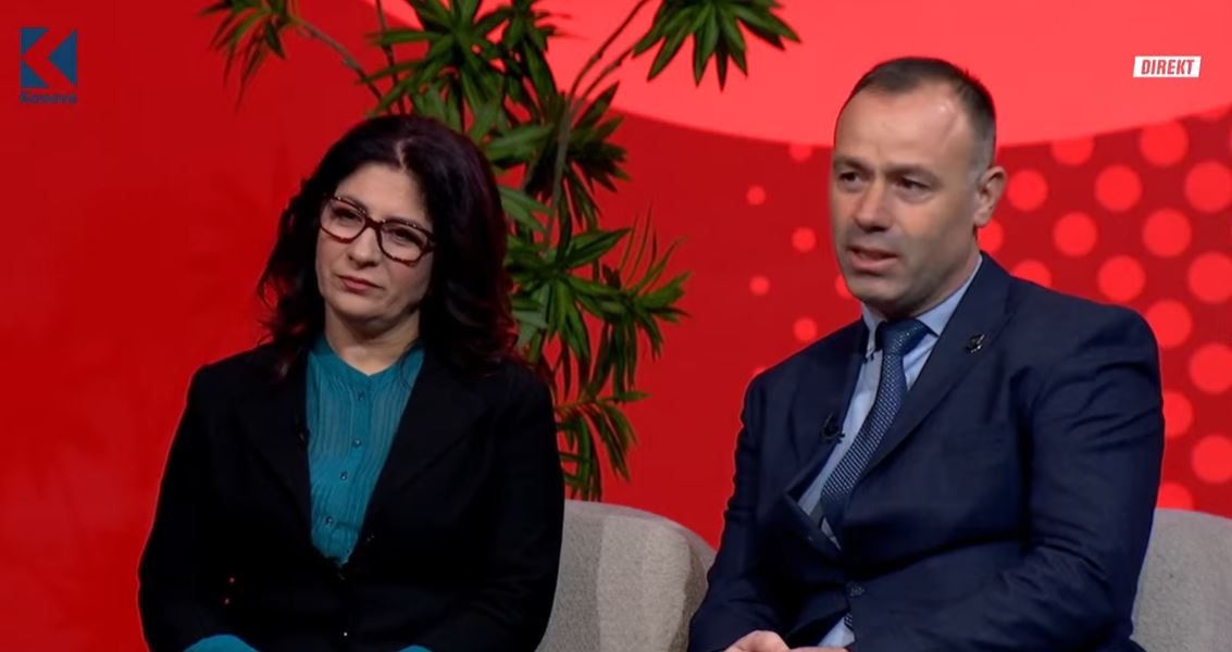 Rrëfimi i çiftit Kadriu: Mësimdhënie me pasion edhe në kohë të vështira (VIDEO)