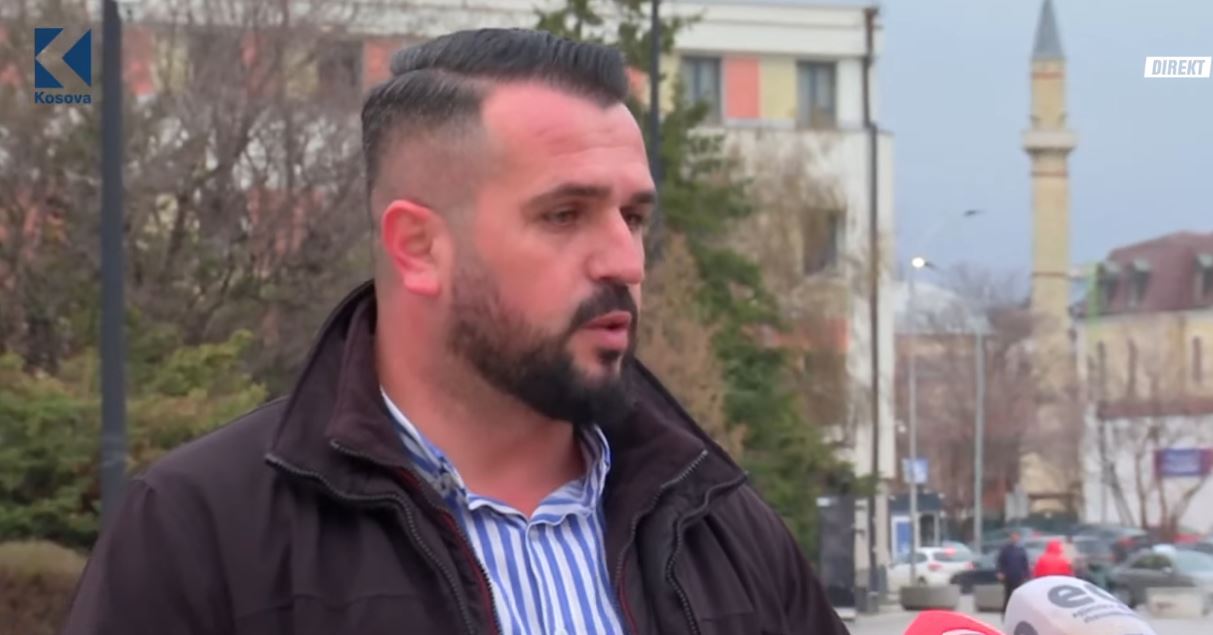 Aksion simbolik kundër ekspozitës së Gashit, Gjocaj: Nuk ka qenë e vështirë me i gjetë emrat (VIDEO)