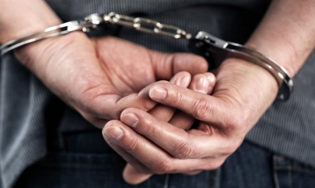 Rrahen mes vete një burrë dhe një grua në Fushë Kosovë, arrestohen nga policia