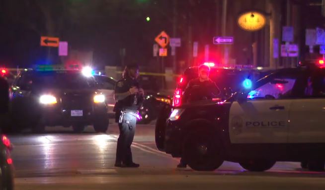 Të shtënat vdekjeprurëse në një bar në Teksas, 'potencialisht akt terrorizmi', thotë FBI