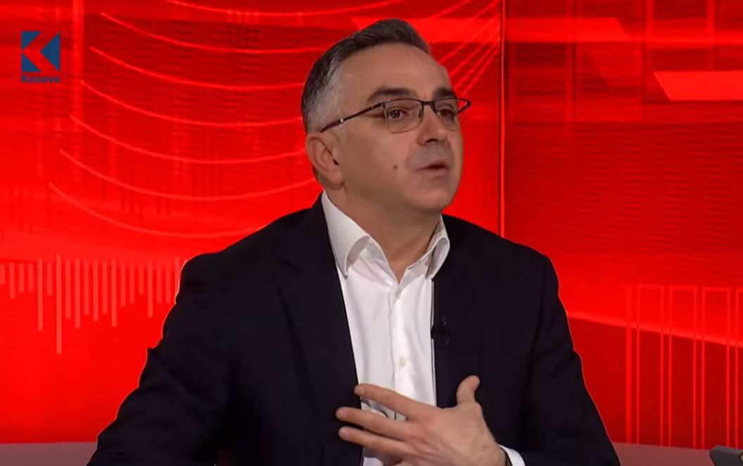 Vendimi i Gjykatës, presidenti dhe qëndrimet e AAK-së - Besnik Tahiri sot në “DPT te Fidani"