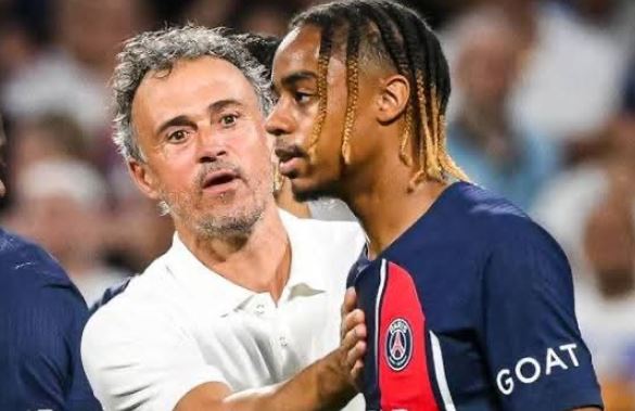 Luis Enrique bashkë me yllin e PSG-së në "Camp Nou"?