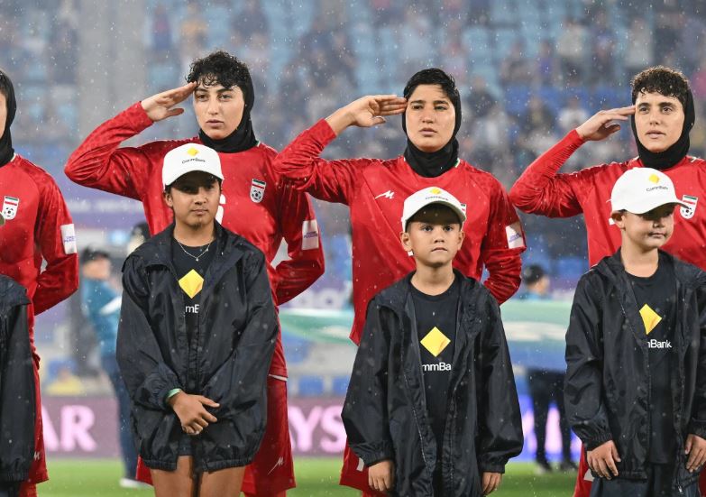 Ekipi iranian i futbollit të femrave mbërrin në Malajzi nga Australia