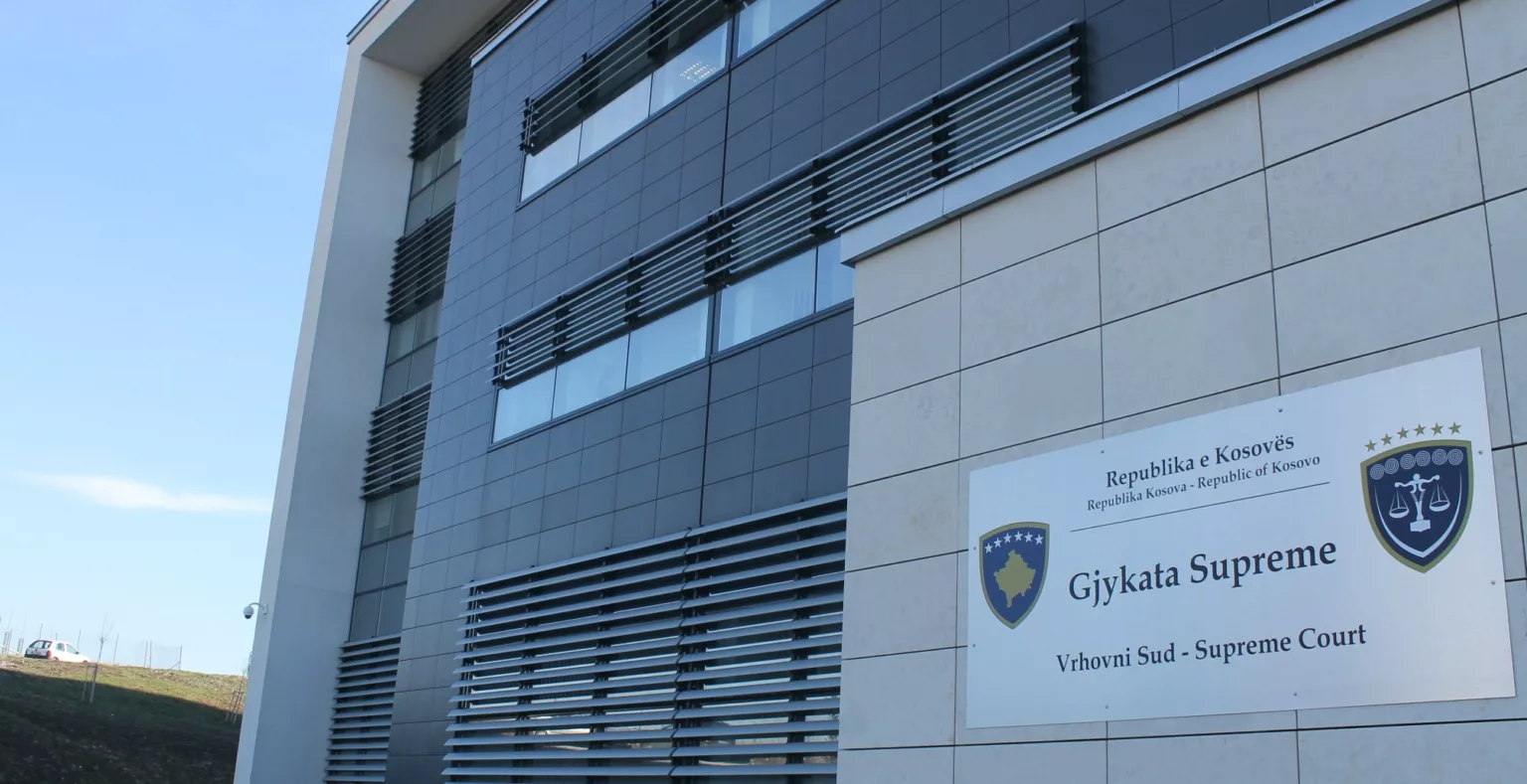 Komisioni për dhënien e Provimit të Jurisprudencës, Supremja i reagon Qeverisë