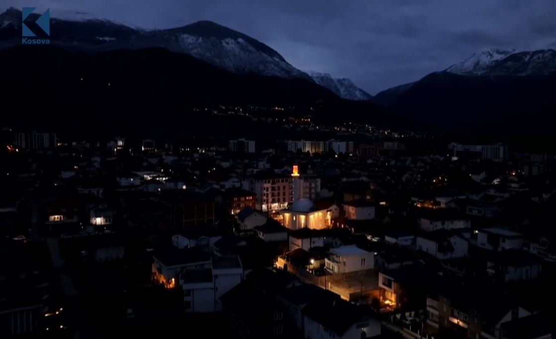 U përgatitën gjatë muajit të Ramazanit, Egzon Ibrahimi vjen me ilahi të reja (VIDEO)