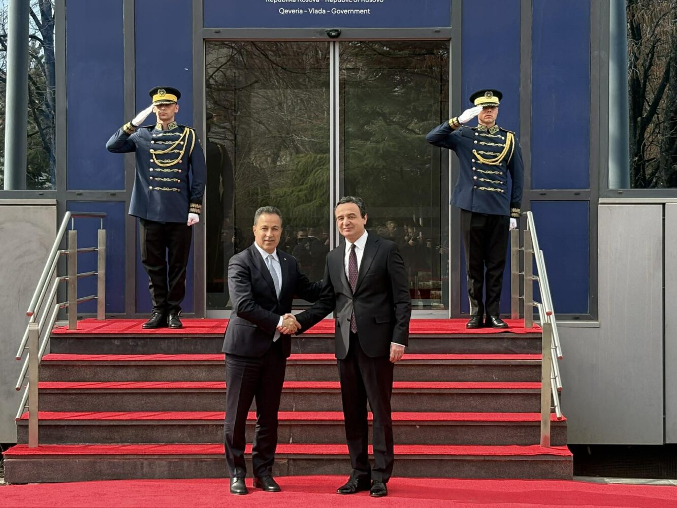 Pas Haxhiut e Osmanit, Peleshi takohet edhe me Kryeministrin Kurti