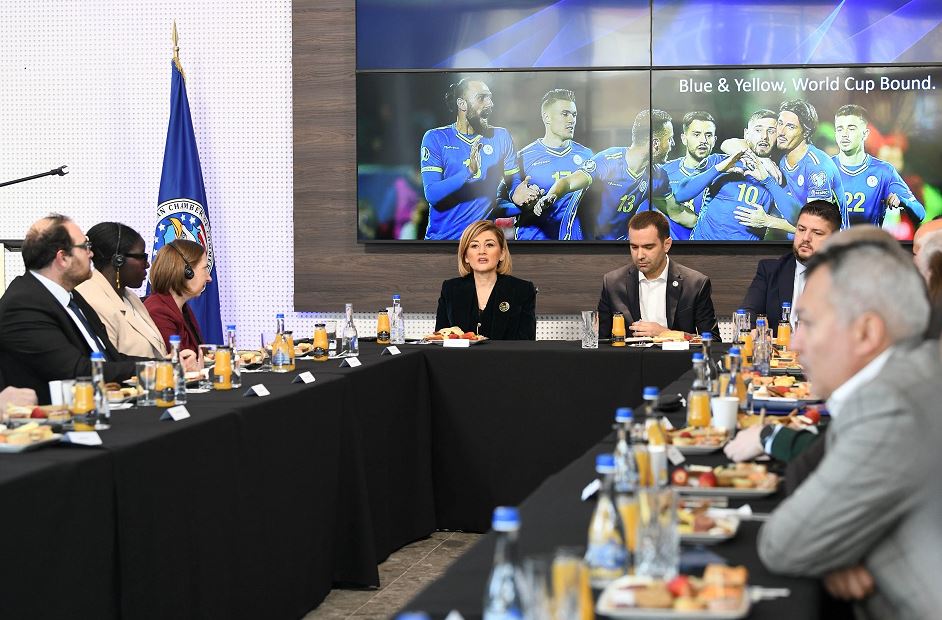 Oda Amerikane dhe Kusari Lila diskutojnë për reformat për përmirësimin e klimës së biznesit