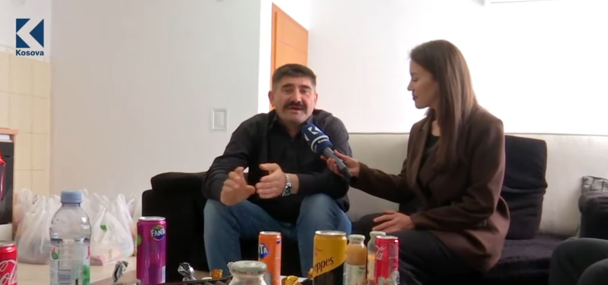 Gëzim i dyfishtë: Familja nga Gjakova bëhet me shtëpi në ditën e Bajramit (VIDEO)