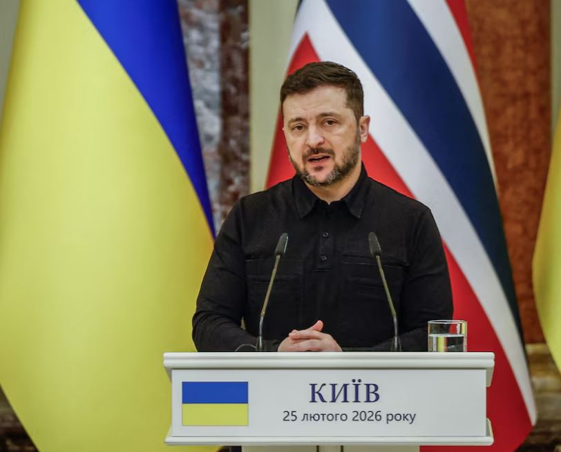 "Jemi të gatshëm të ndihmojmë", Zelensky flet me princin saudit për situatën në Lindjen e Mesme