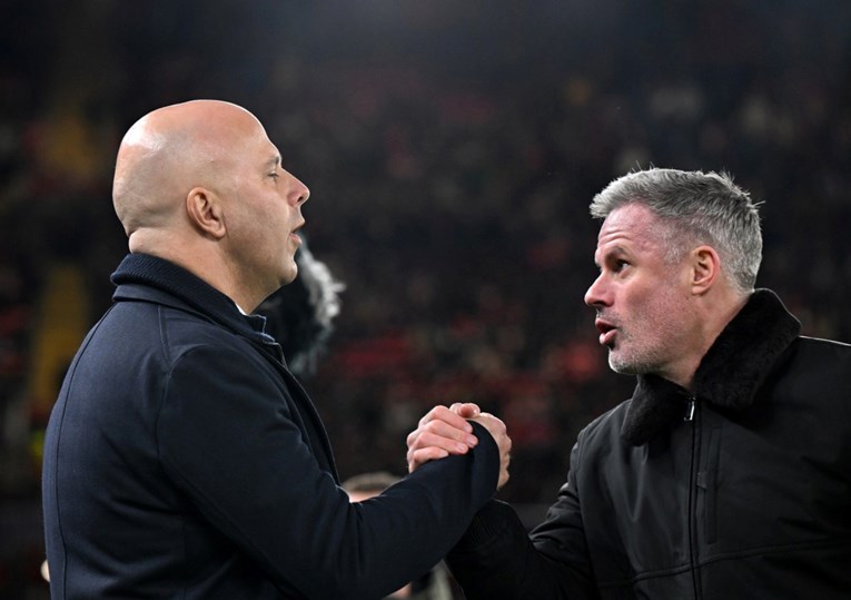 Carragher kritikon Slotin dhe sulmon një lojtar të Liverpoolit: Ai është i tmerrshëm