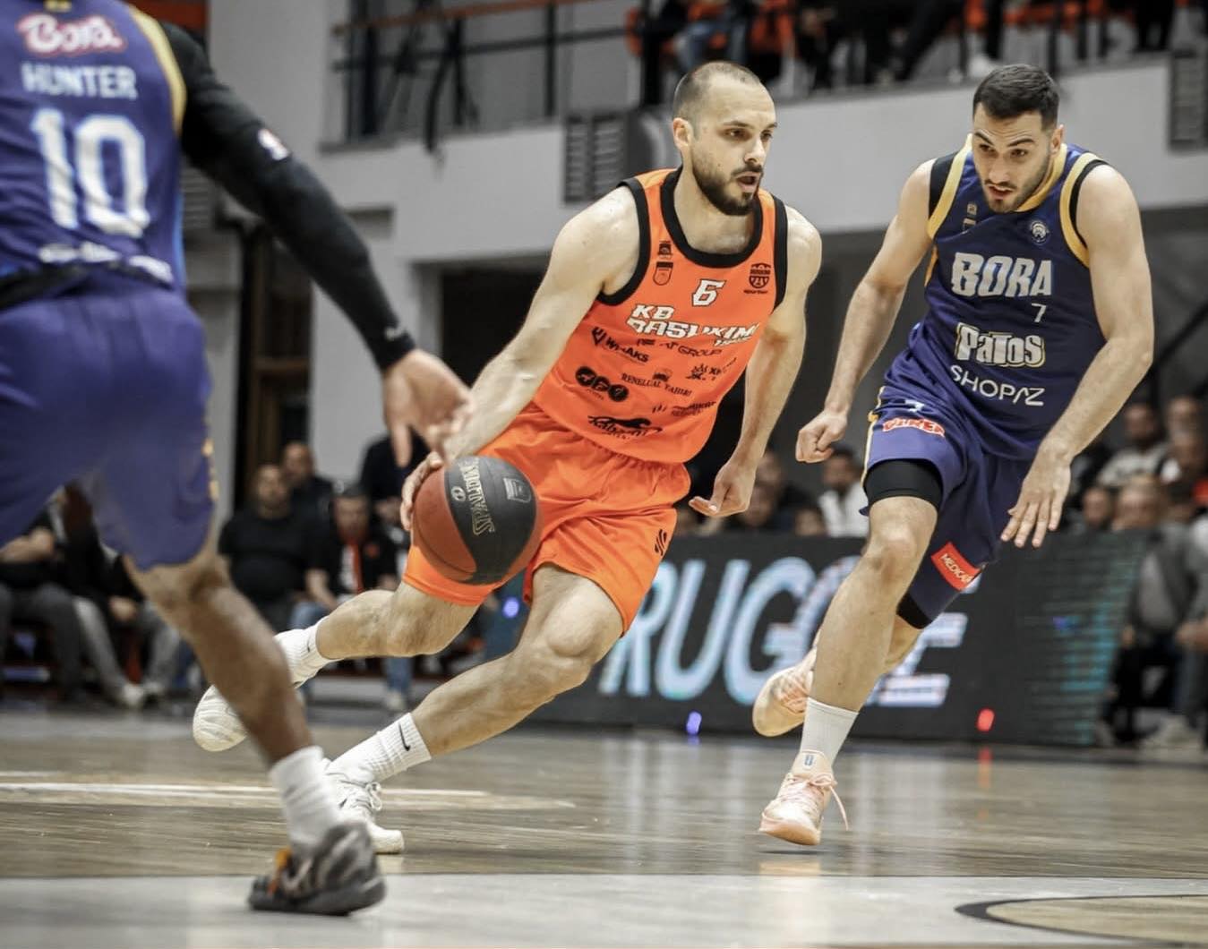 Bashkimi triumfon ndaj Borës, një hap larg finales
