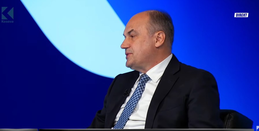 “Republika private e Kurtit”- Hoxhaj: Kurti po udhëheq pa rregulla e në mënyrë antikushtetuese (VIDEO)