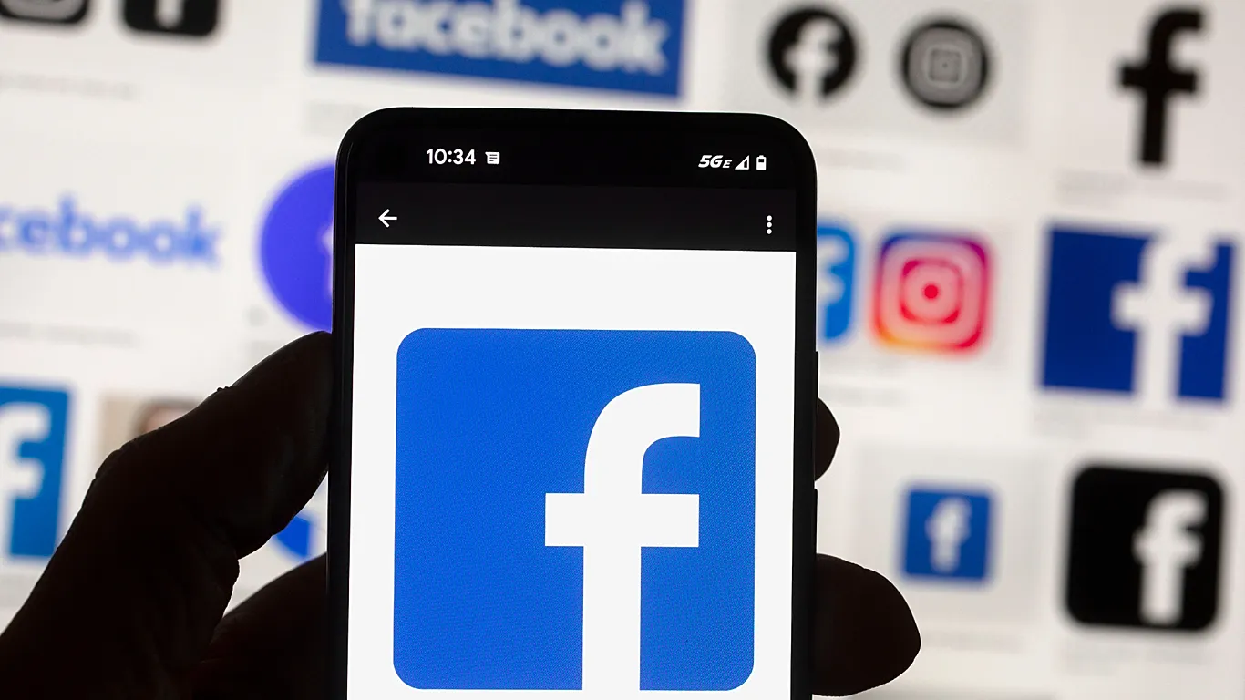 BE zbardh shkeljet e Metës: Nuk po bën mjaftueshëm për të mbajtur fëmijët larg Instagramit dhe Facebookut